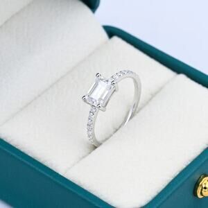(Sizes 6-8) 1ct Moissanite Emerald Cut Ring S925